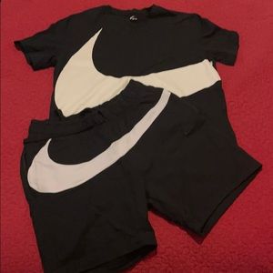 Nike short set SOLD